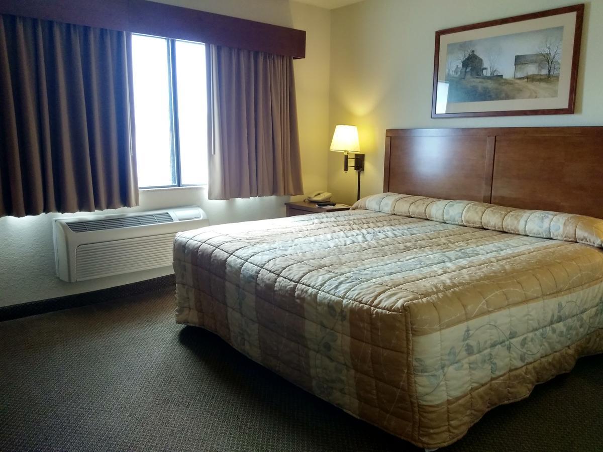 Madelia Hotel & Suites ภายนอก รูปภาพ