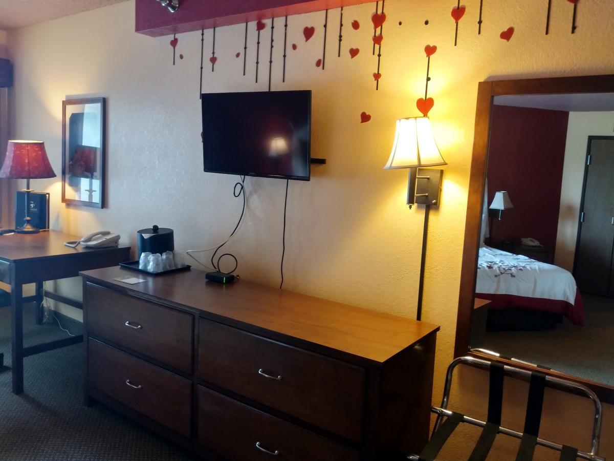 Madelia Hotel & Suites ภายนอก รูปภาพ