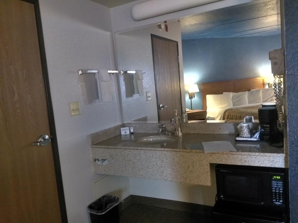 Madelia Hotel & Suites ภายนอก รูปภาพ